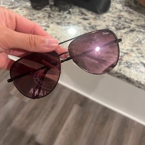 Quay Highkey sunglasses - bronze brown pink frames! 🕶️